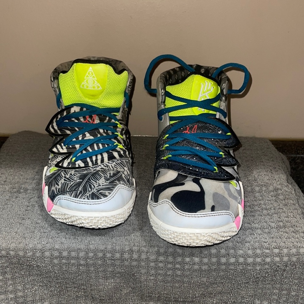 Boys Nike Kybrid Shoes